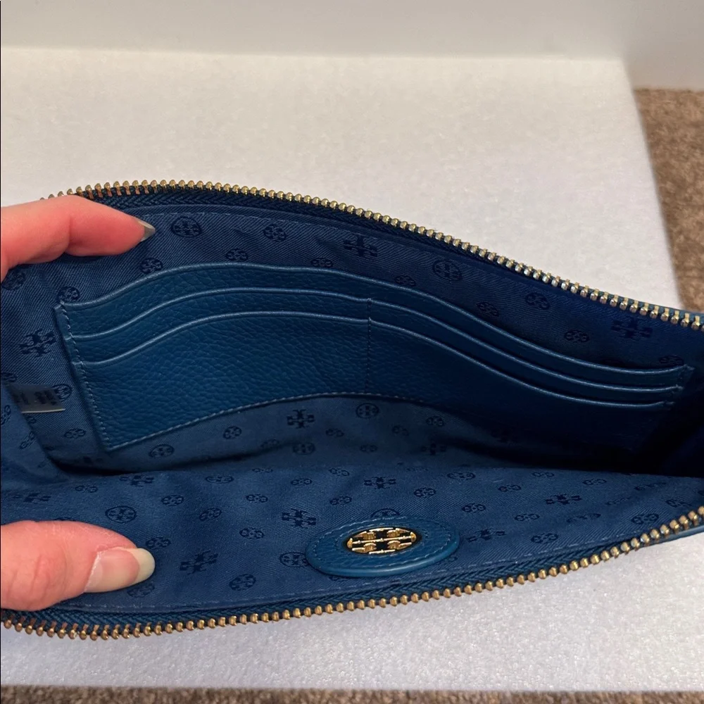 Tory Burch Royal Blue pebbled leather Crossbody Bag - Picture 6 of 7